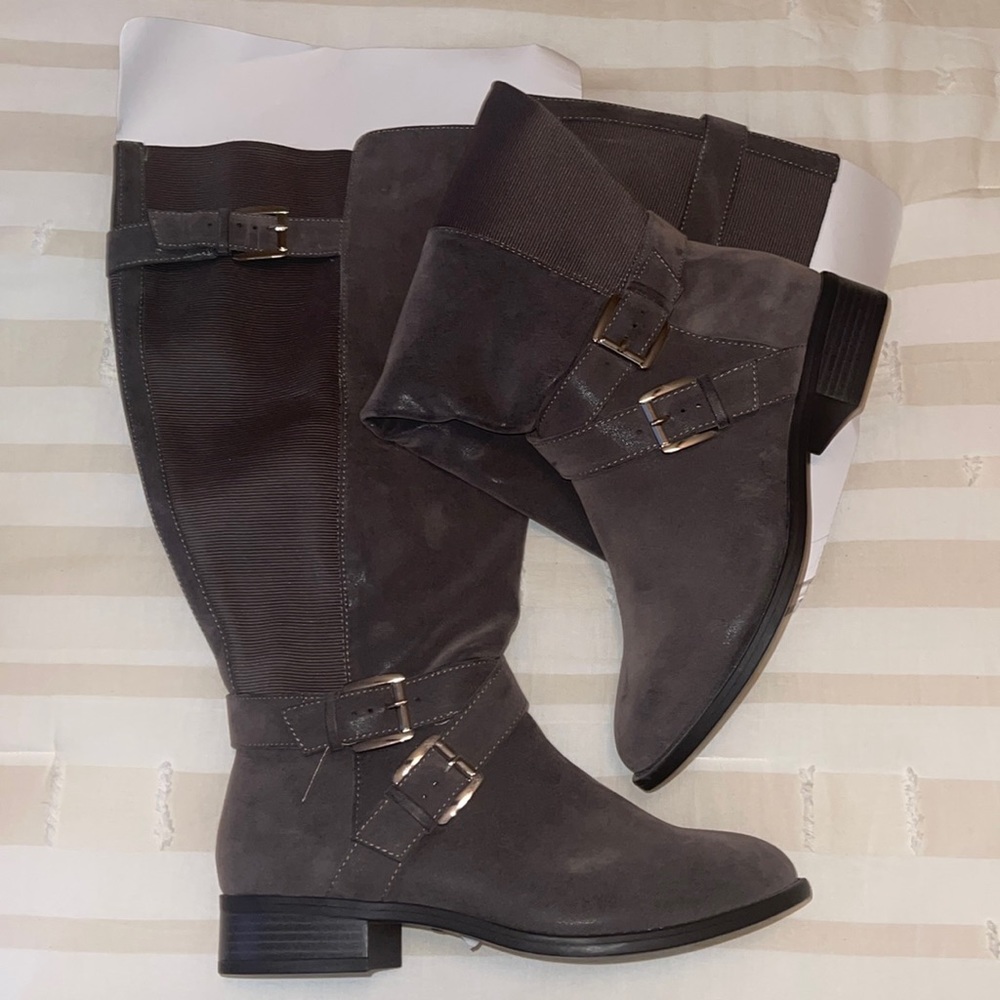 NWOT/Gray Torrid Extra Wide Calf Boots